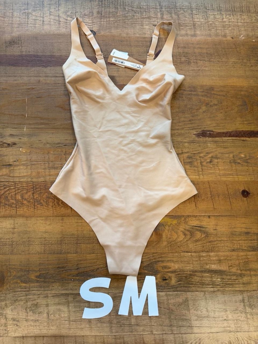 SKIMS BODY PLUNGE BODYSUIT in Small